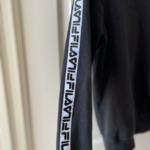FILA barely worn crew neck! - Picture 2 of 2